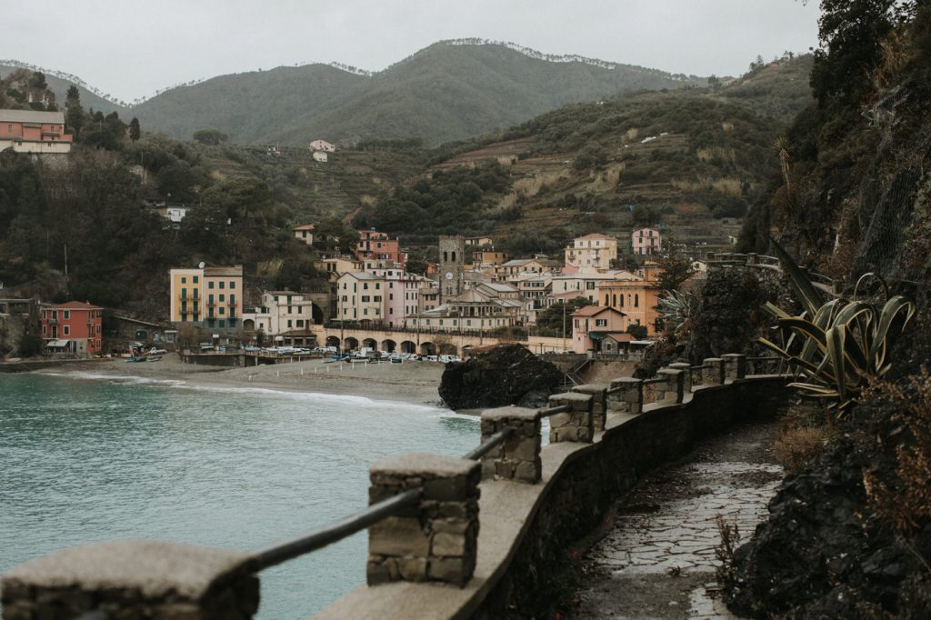 italy-prewedding-intimate-outdoor-session-wedding-photographer-beautiful-artistic-terri-travins